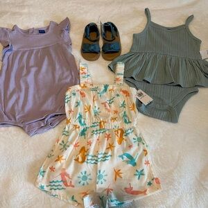 NWT 12-18mo Old Navy Clothing/Shoes Bundle
